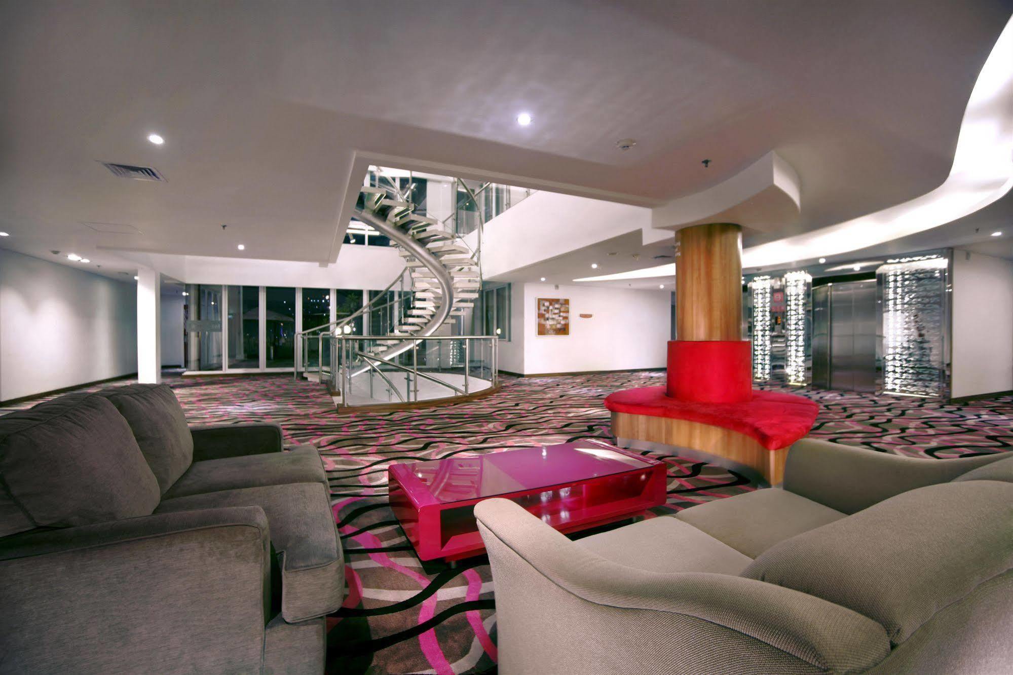 Favehotel Ltc Glodok Jakarta Ngoại thất bức ảnh