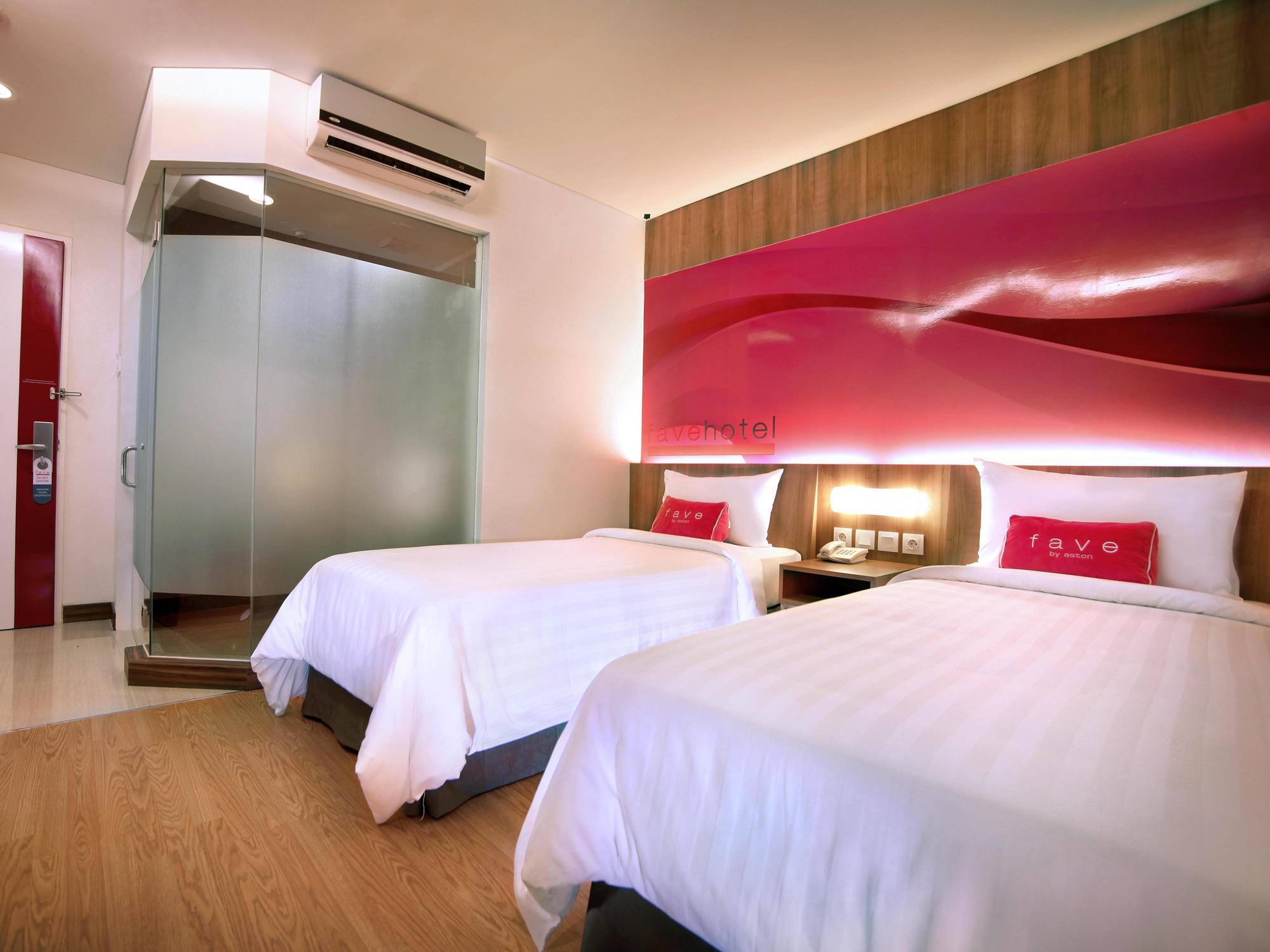 Favehotel Ltc Glodok Jakarta Ngoại thất bức ảnh