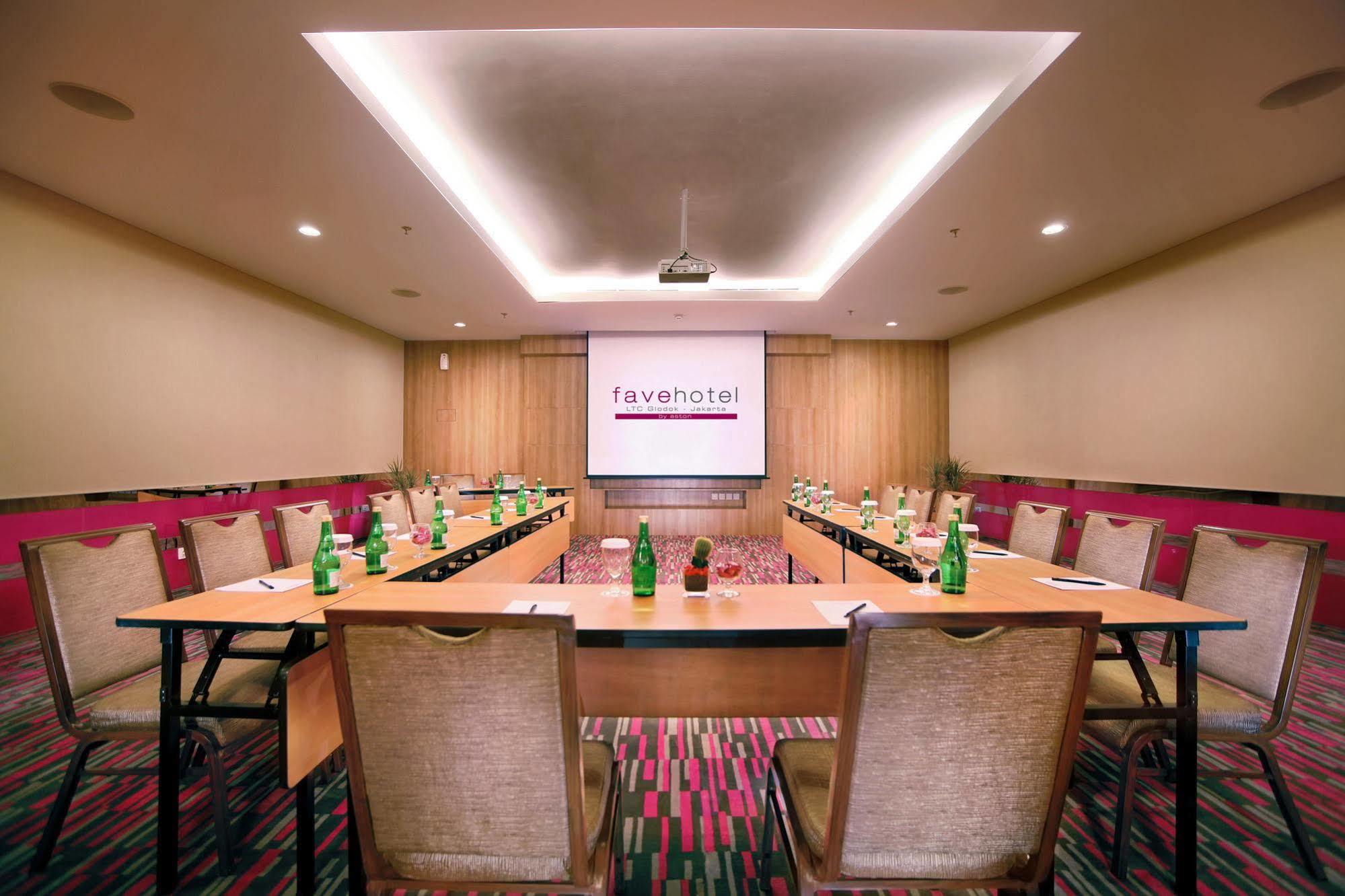 Favehotel Ltc Glodok Jakarta Ngoại thất bức ảnh